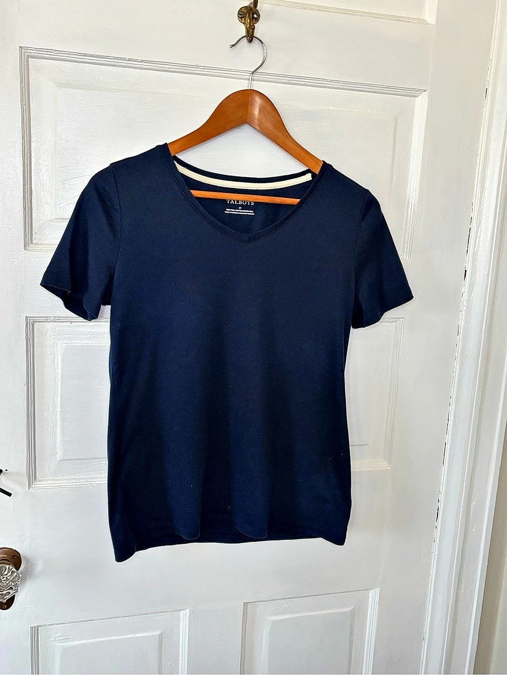Talbots Navy Pima Cotton V-Neck Short Sleeve Tee in Medium